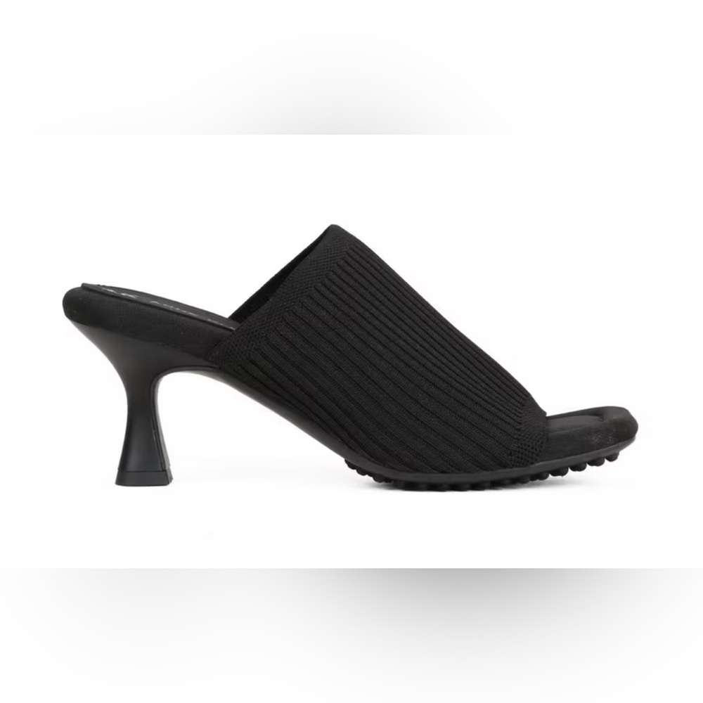 Anne Klein Black Knit Mule Kitten Heel Dress Sandals Size 9.5